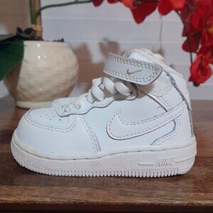 toddler Nike Air Force 1 mid all white size 5C